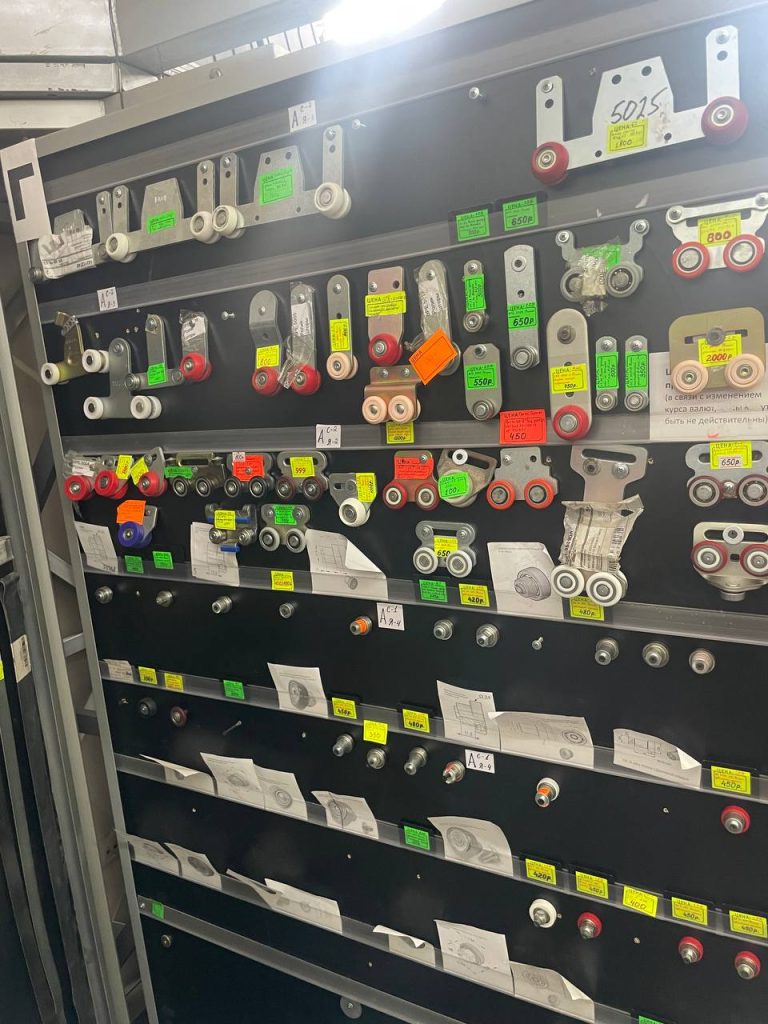 Фурнитура и запчасти на полуприцепы