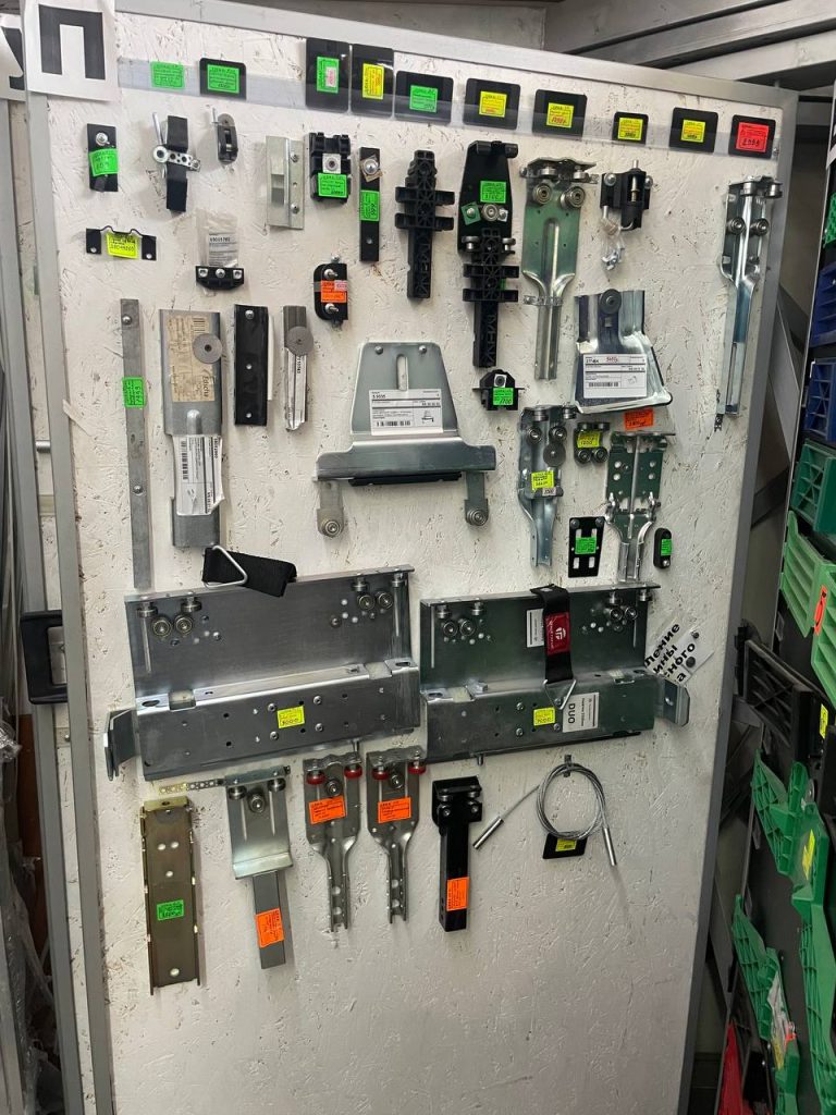 Фурнитура и запчасти на полуприцепы