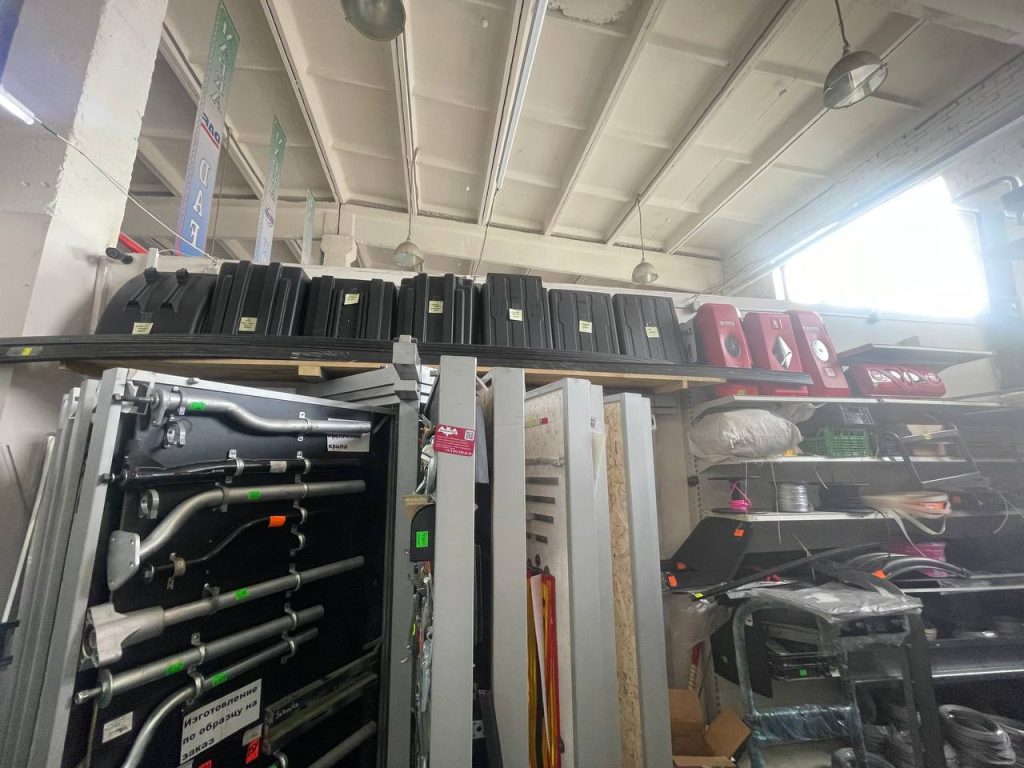 Фурнитура и запчасти на полуприцепы